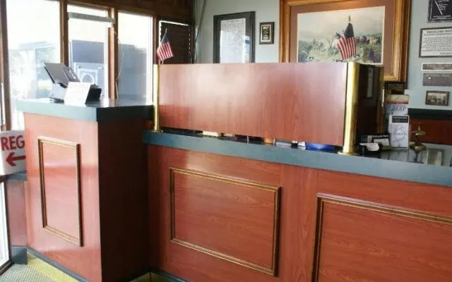 Budget Host Alexandria