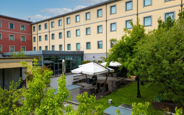 Best Western Falck Village Hotel