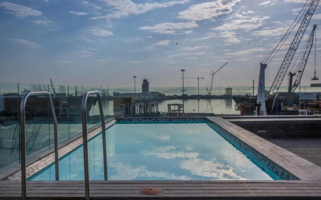 Harbour Bridge 1 Bedroom in Waterfront Precinct