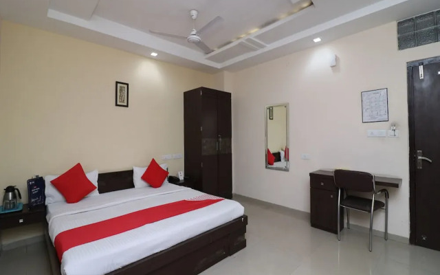 OYO 22872 Hotel Shivam Fort View
