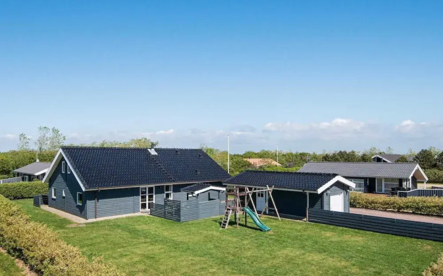 12 Person Holiday Home in Tarm-by Traum