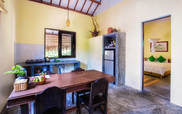 Red Flower Cottages Homestay