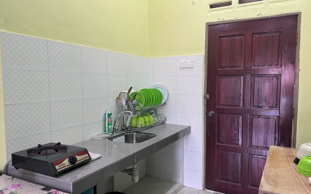 OYO 90967 Homestay Chalet Warisan Siti