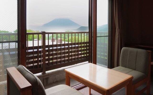 Natural Resort Niseko Weiss Hotel