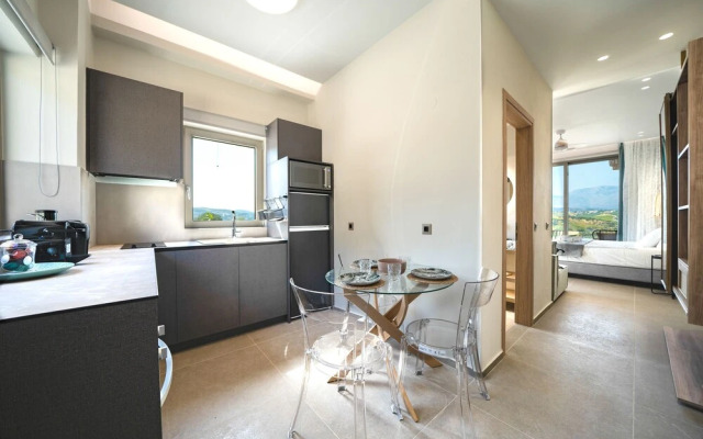 Oleas Suites 1 Sun