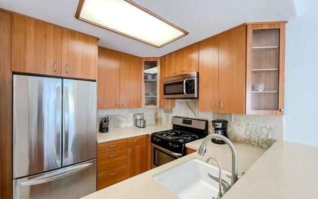 Supreme 2BD/3BA Condo - Los Angeles