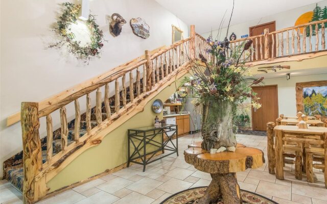 Browns Canyon Inn
