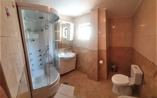 Villa M