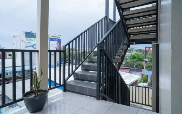 RedDoorz Plus @ Pelita Guest House