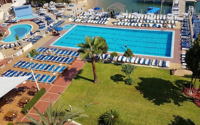 Bel Azur Hotel & Resort