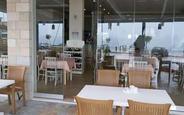 Golden Beach Hotel