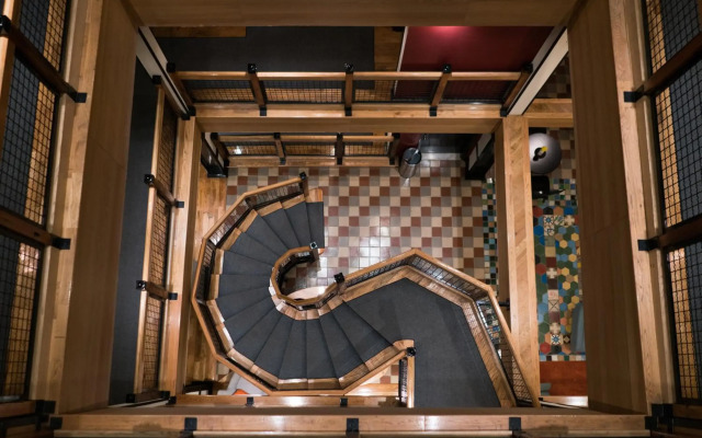 Henry Norman Hotel