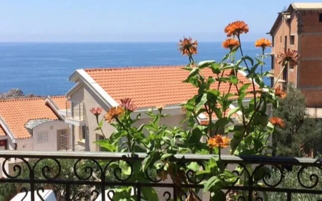 Levantin Inn 12 Room N7 Sea Side