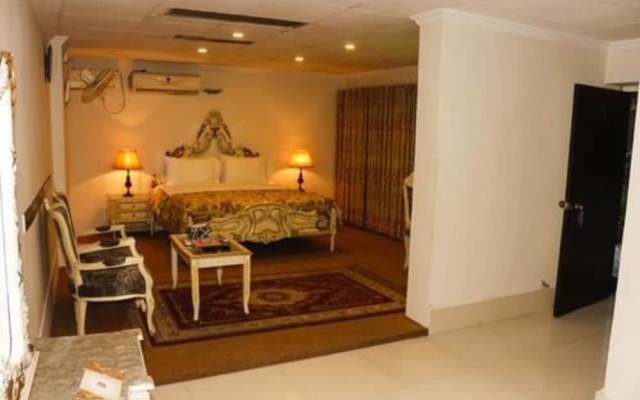 Shelton Guest House