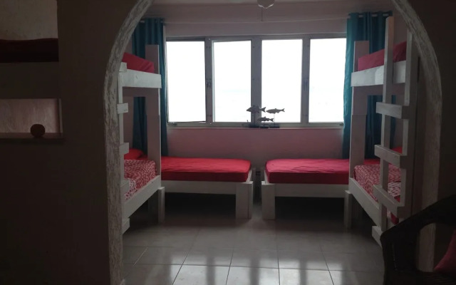 BahaSea Backpackers