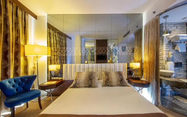 Pera Center Hotel