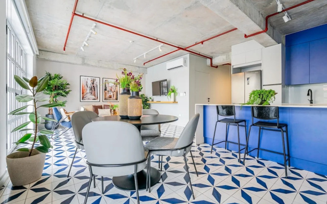 w Picturesque 2BR in Plaza Herrera