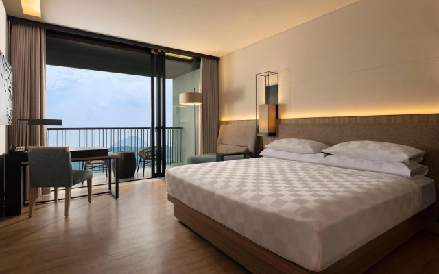 Royal Tulip Gunung Geulis Resort and Golf