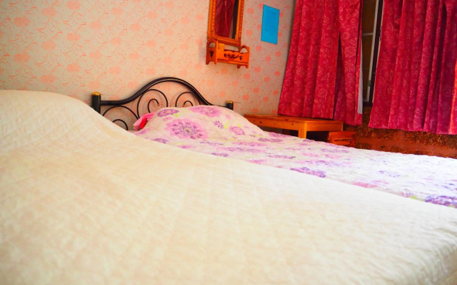Three J Guesthouse