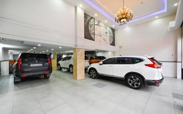 Sky Star Hotel