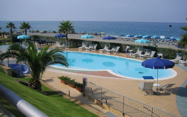 Meridian Hotel