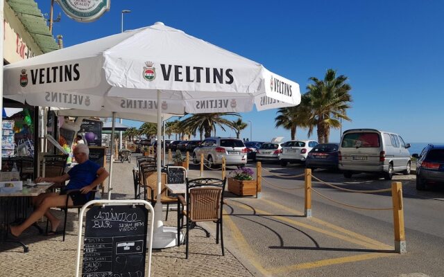 T1 Pontemira 5 - 50M Praia Wi-fi 4 Pessoas