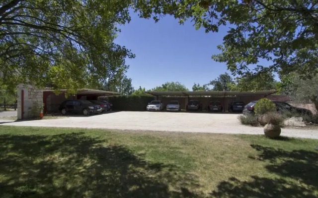 Hotel Sara De Ur