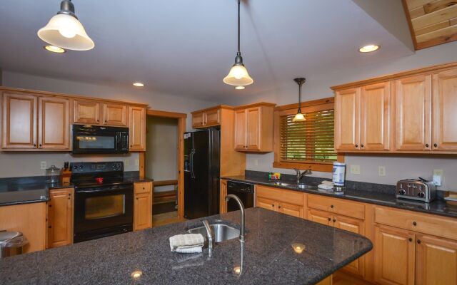 Coppertop Lodge Four Bedroom Holiday Home