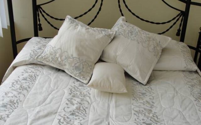 Balmoral Apartments and suites
