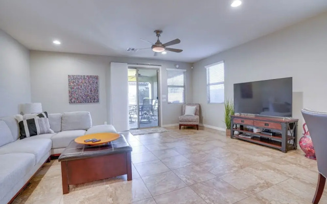 2 Mi to Hospital: Glendale Getaway Near Golf!