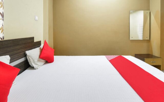 Hotel Holiday Inn By OYO Rooms