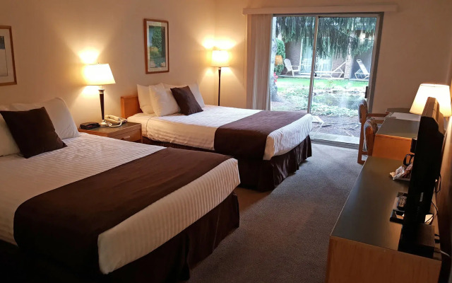 Divya Sutra Plaza and Conference Centre, Vernon, BC