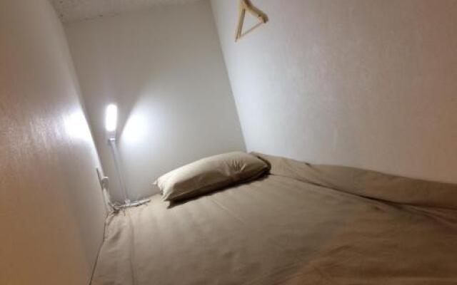 Okubo Bnbplus Capsule Hotel Mix Dormitory