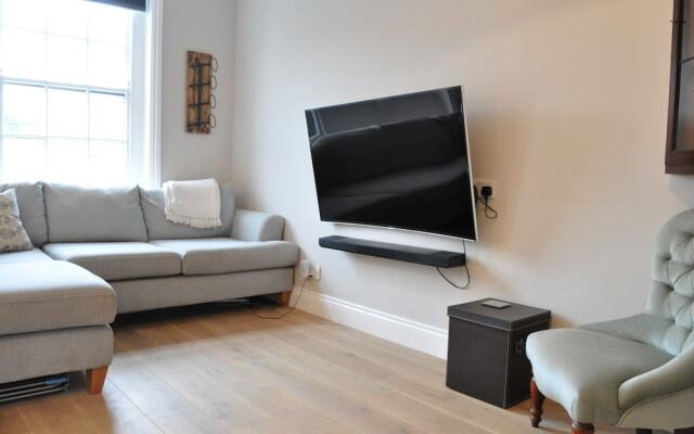 Modern Camden 1 Bedroom Flat