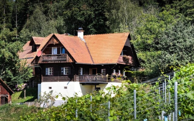 Stunning Home in Sankt Stefan ob Stainz With 3 Bedrooms and Wifi