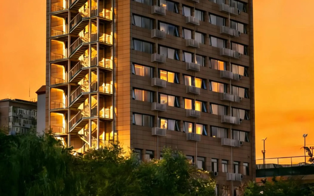 Orange Hotel (Beijing Yansha Liangma River)