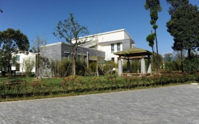 Meng Jiang Hotel