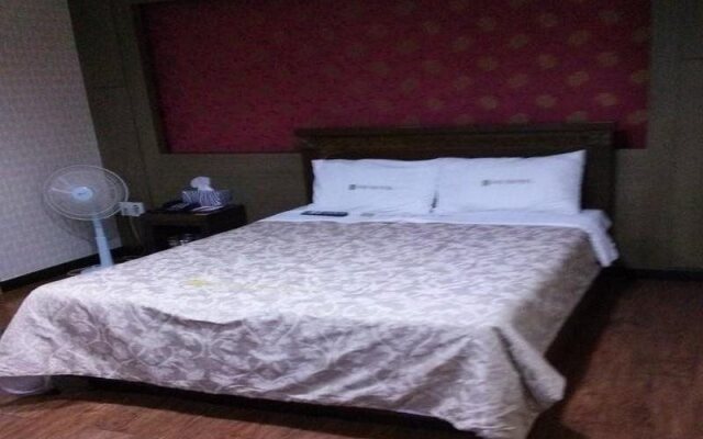 Regency Motel