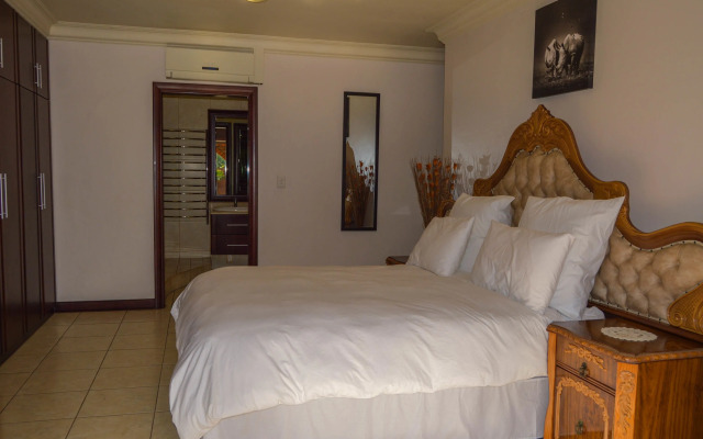 Emangunini Guest house