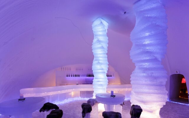 Arctic SnowHotel & Glass Igloos