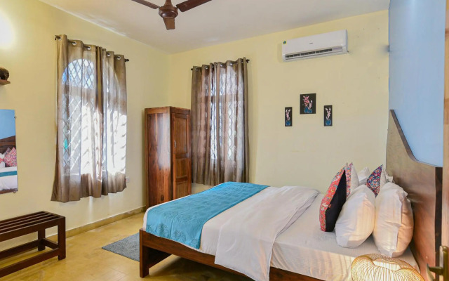 GR Stays WHITE HOUSE 4bhk Private Pool Villa in Calangute