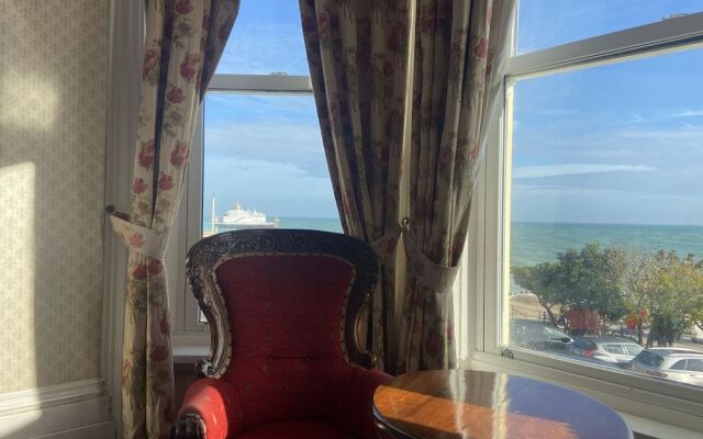 OYO Diamond Hotel Eastbourne