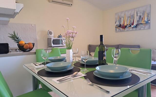 Apartment in Kastel Stafilic Near the sea