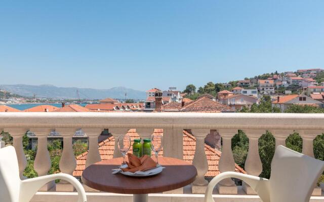 Hotel Trogir Palace