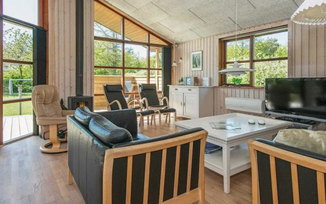 8 Person Holiday Home in Ulfborg