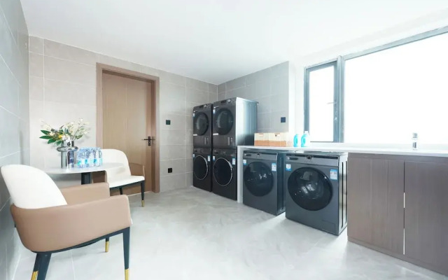ECHIC Mercure (Guangzhou Baoneng Performing Arts Center Luogang Wanda Plaza)