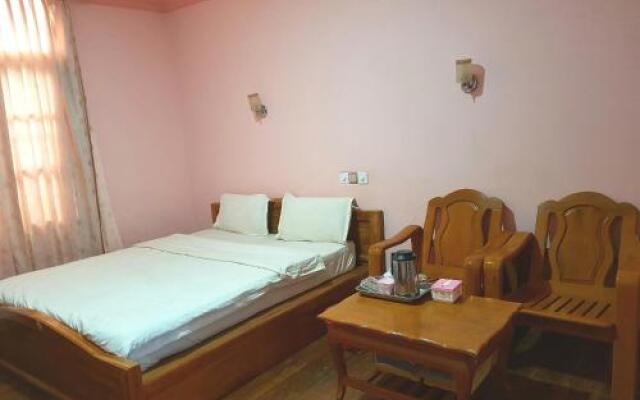 Htein Htein Thar Hotel -2