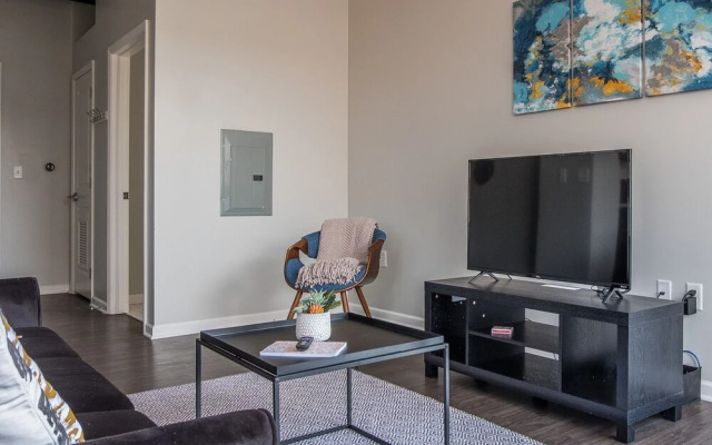 FRONTDESK 915 Broadway Apts Downtown Kansas City