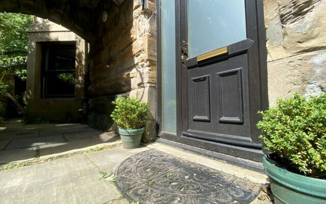 Premium 4 bed Apartment, West End of Glasgow