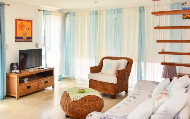 Cadaques Caribe Apartment